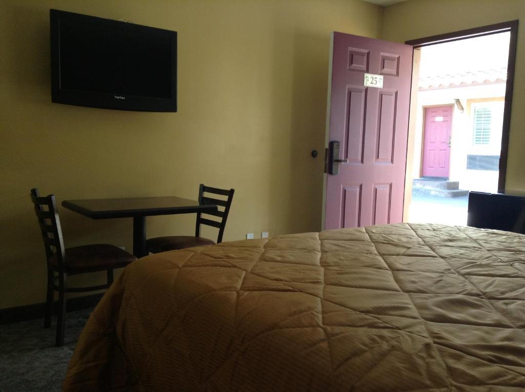 Palms Motel بيكو ريفيرا المظهر الخارجي الصورة